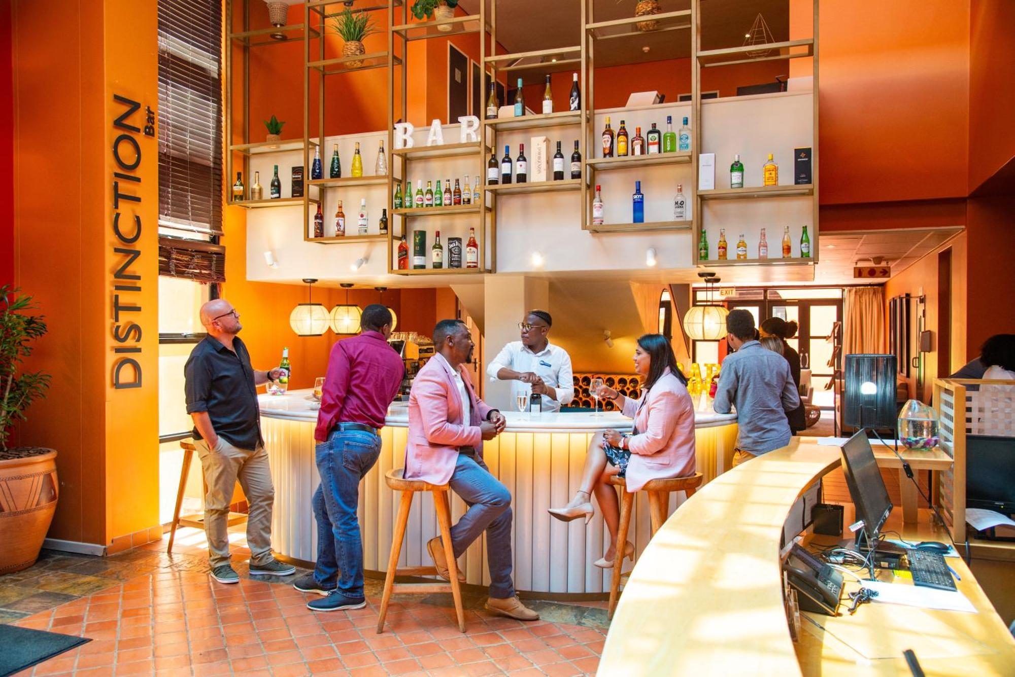 Illovo Hotel Johannesburg Buitenkant foto