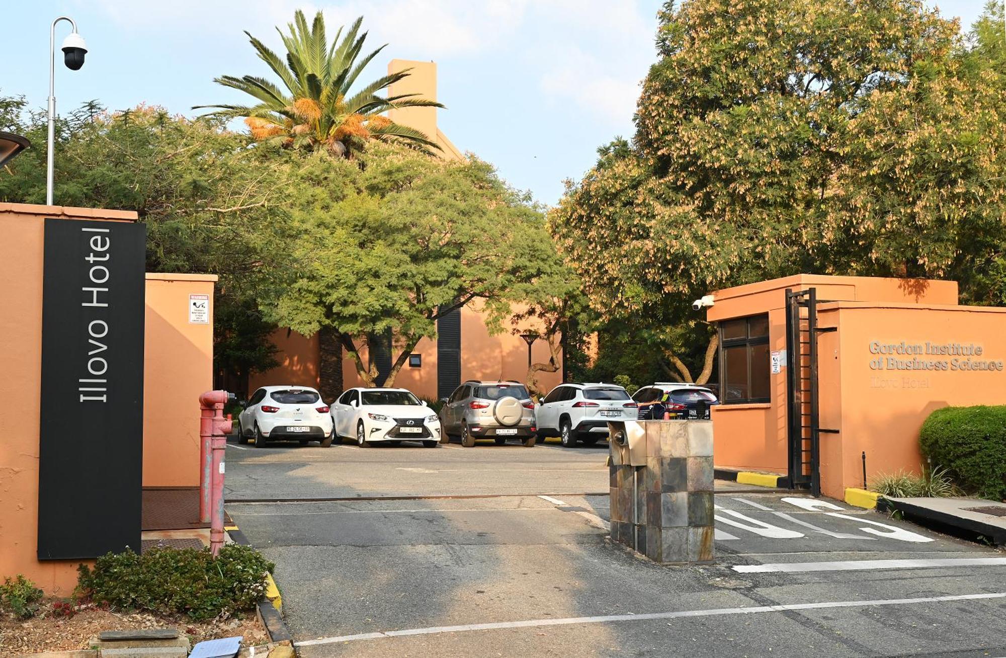 Illovo Hotel Johannesburg Buitenkant foto